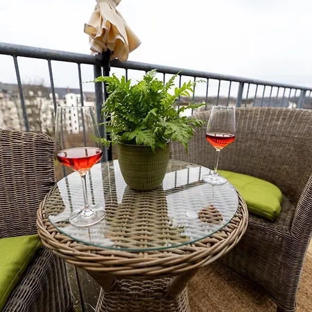 Schlossberg-Domizil Mit Weitblick - Arbeitsplatz, Balkon, Netflix, Badewanne & Yogamatte Chemnitz Exterior photo