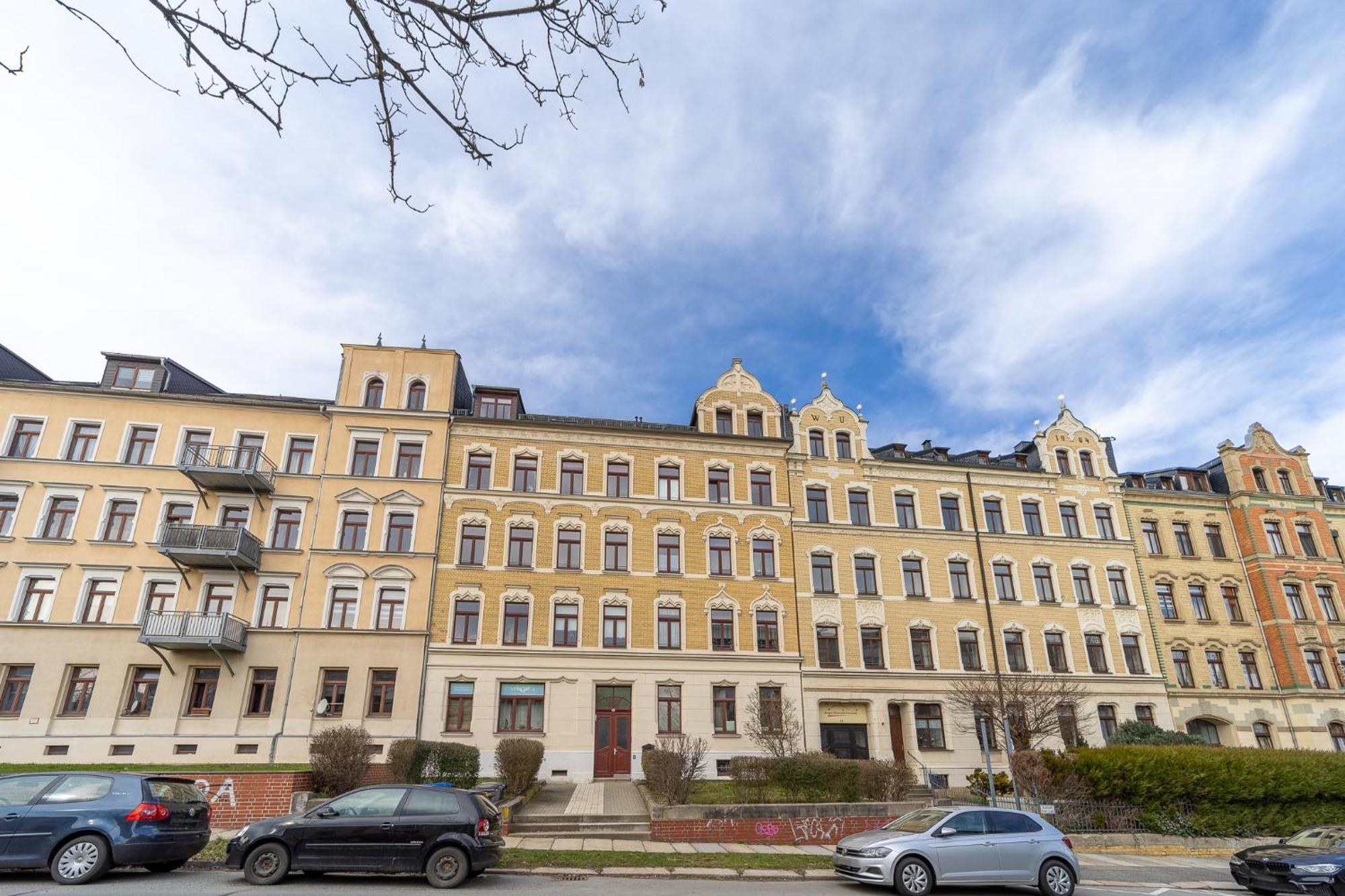 Schlossberg-domizil Mit Weitblick - Arbeitsplatz, Balkon, Netflix, Badewanne & Yogamatte *