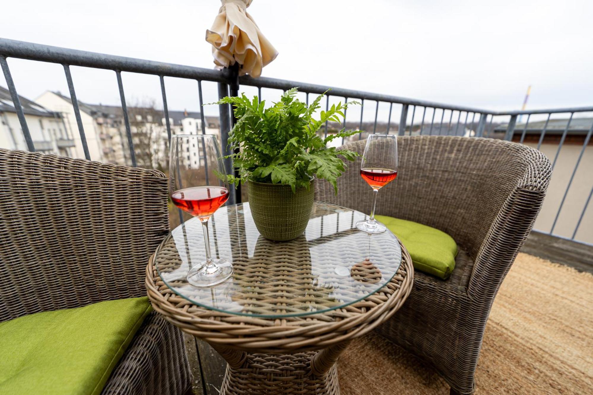 Schlossberg-domizil Mit Weitblick - Arbeitsplatz, Balkon, Netflix, Badewanne & Yogamatte Chemnitz