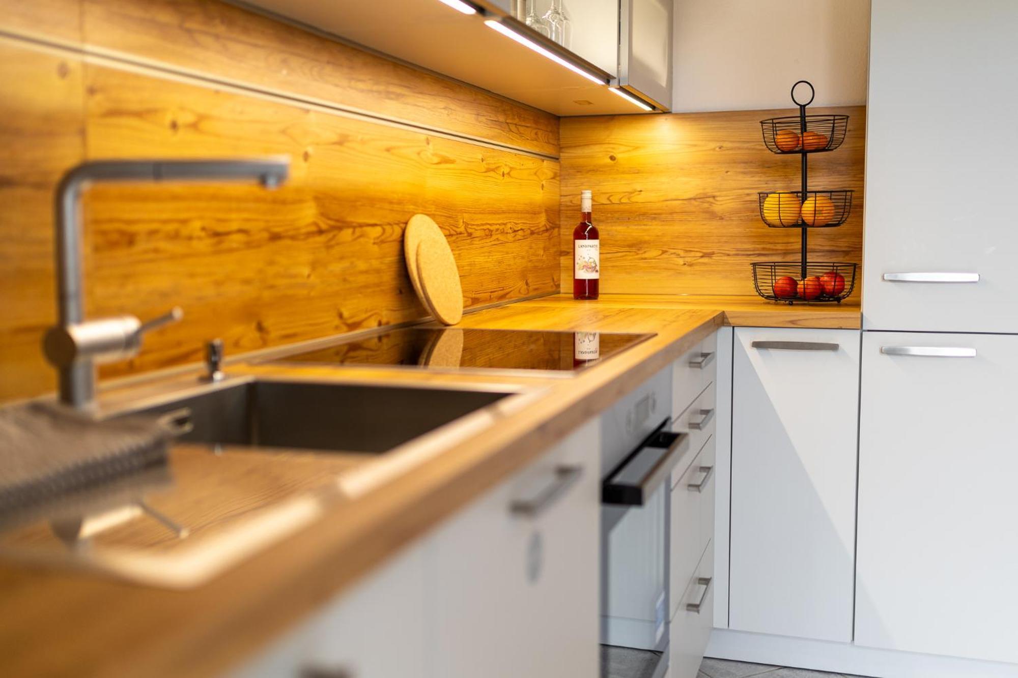 Apartment Schlossberg-domizil Mit Weitblick - Arbeitsplatz, Balkon, Netflix, Badewanne & Yogamatte *